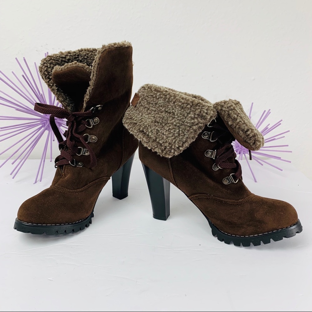 🎊HP🎊 Brown Suede Lace Up Heeled Boot